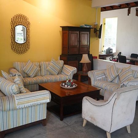 Amaluna Resorts Negombo Buitenkant foto