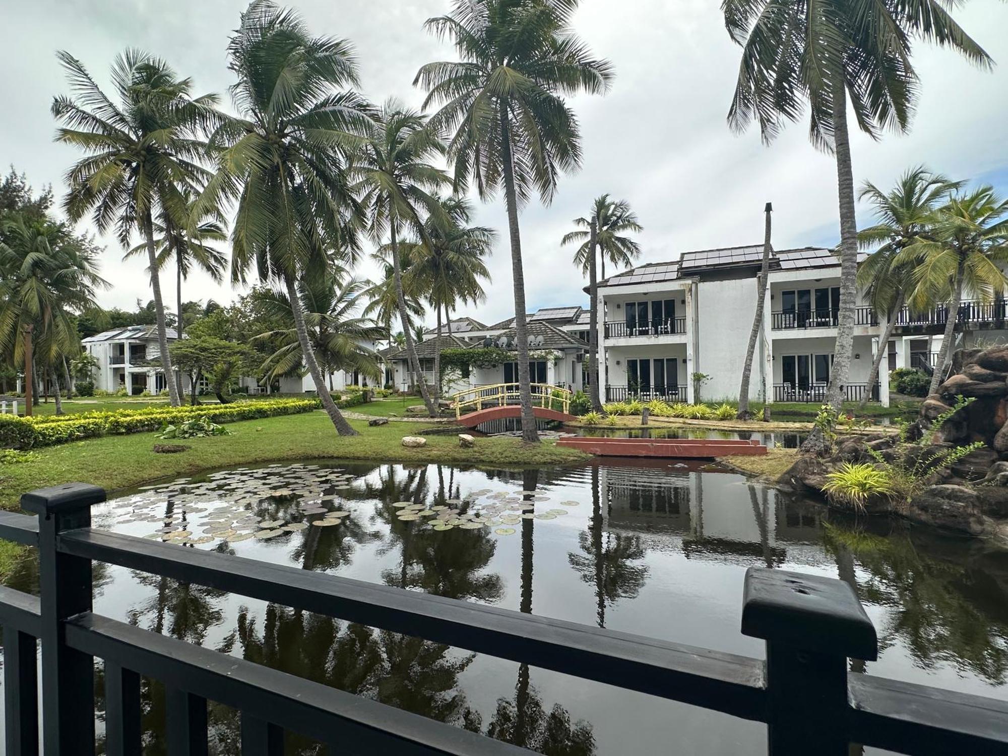 Amaluna Resorts Negombo Buitenkant foto