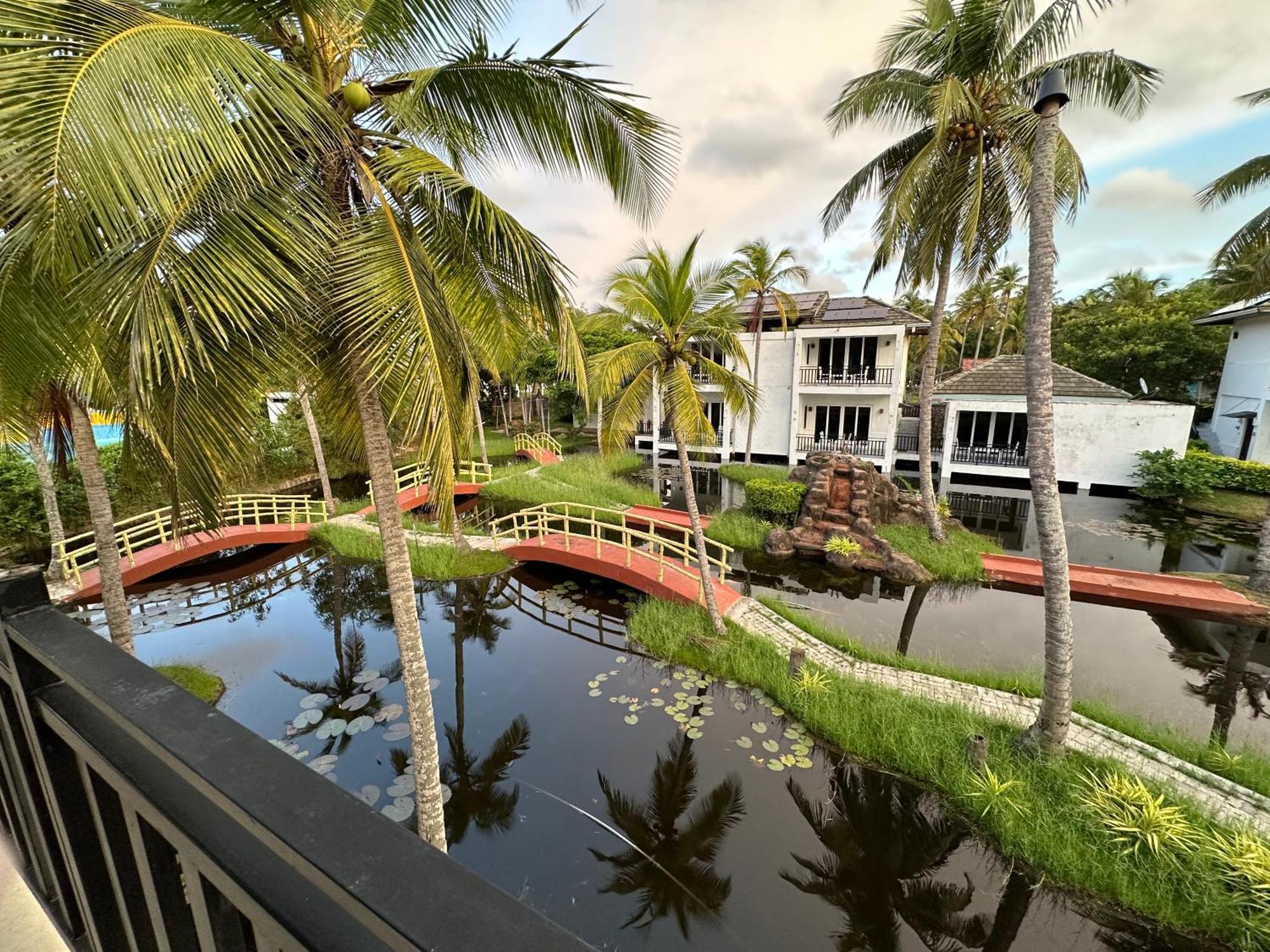 Amaluna Resorts Negombo Buitenkant foto