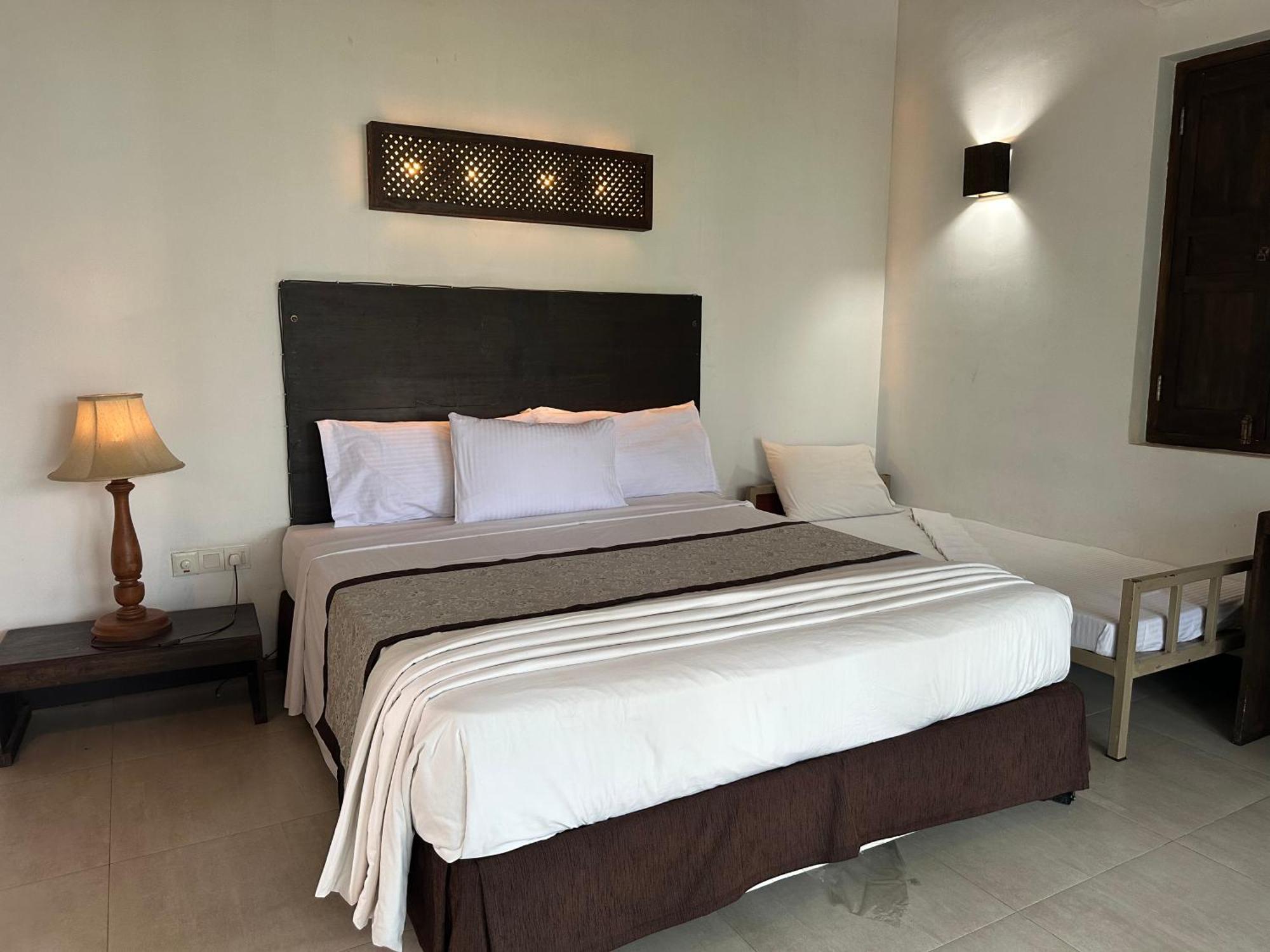 Amaluna Resorts Negombo Buitenkant foto
