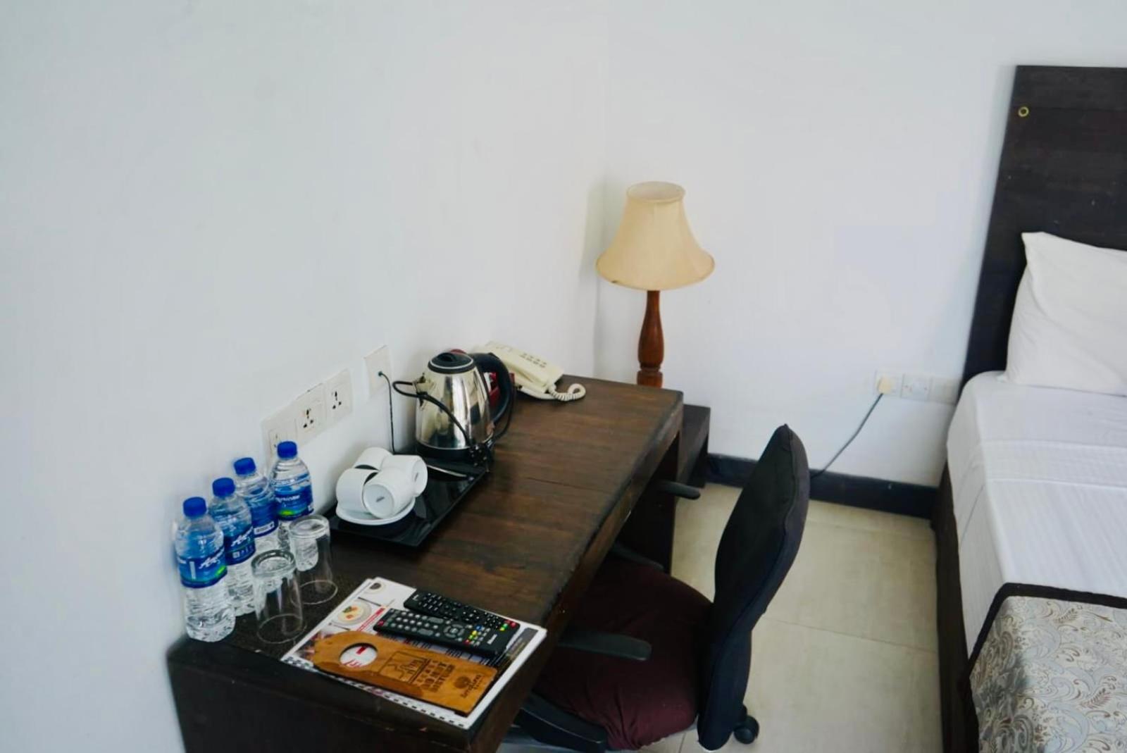 Amaluna Resorts Negombo Buitenkant foto